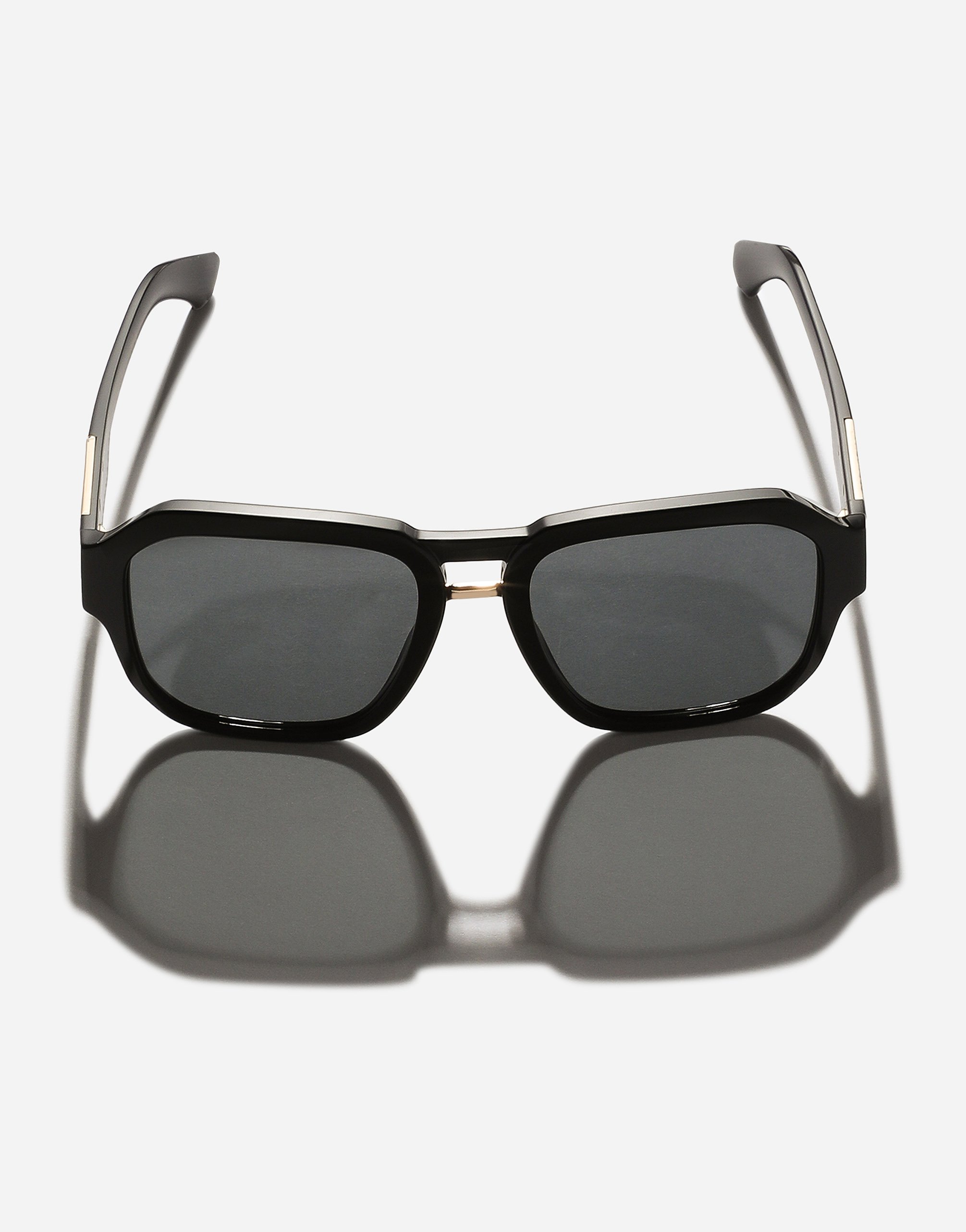 Mirror logo sunglasses