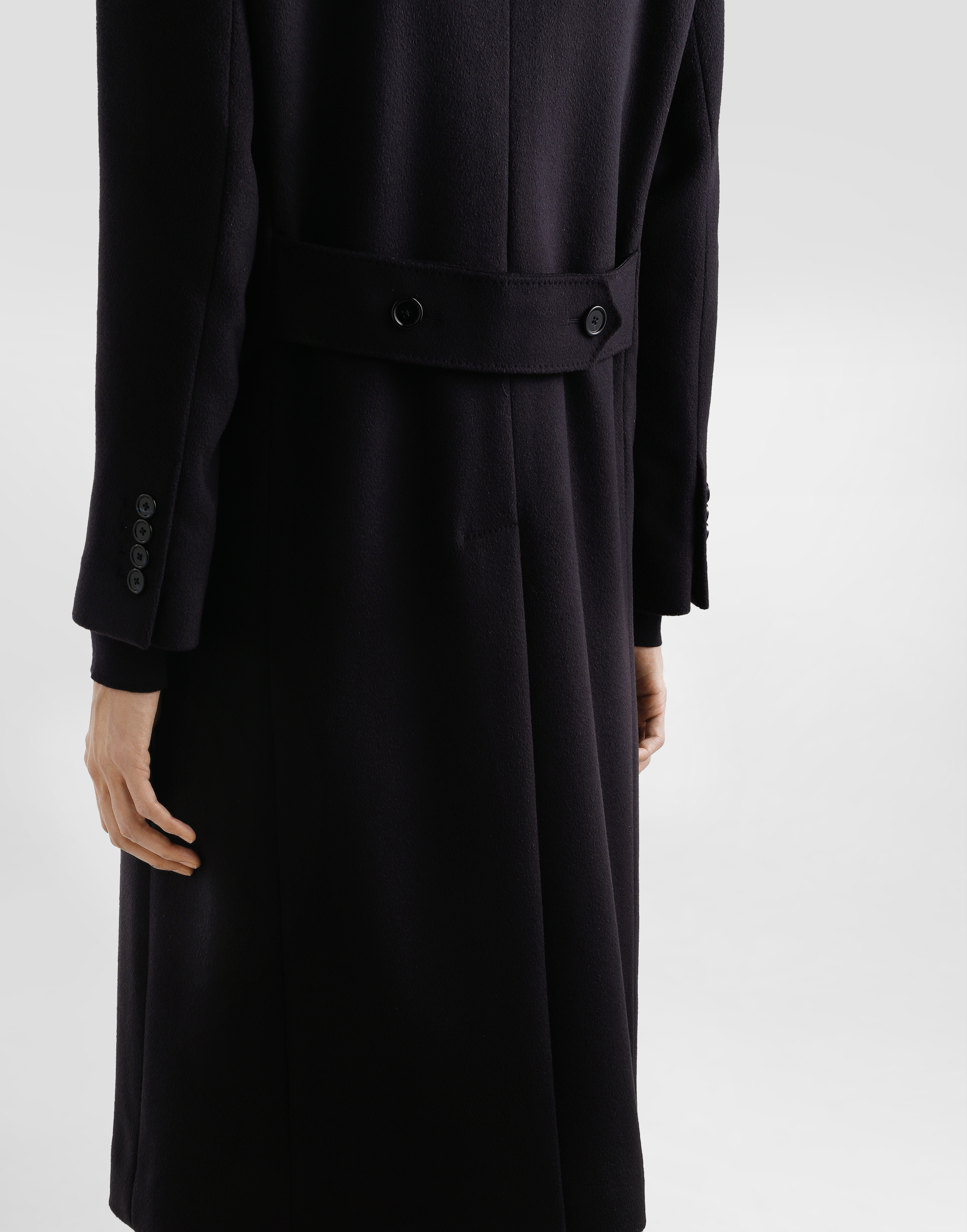 Single-breasted cashmere coat