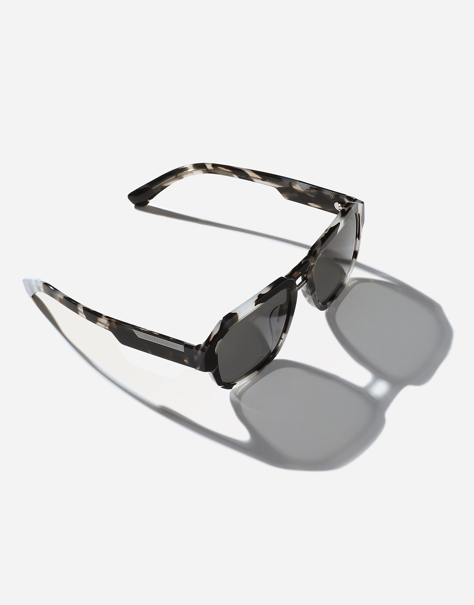 Dolce & Gabbana Tortoiseshell-pattern Sunglasses In Havana Grey
