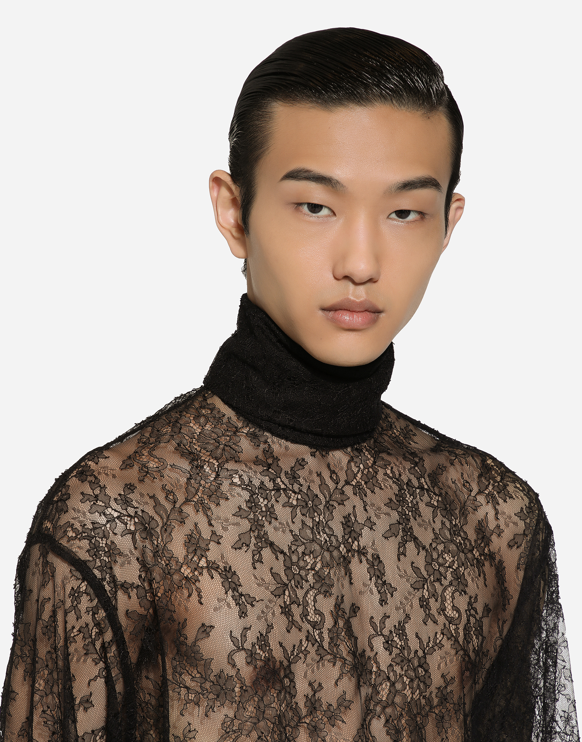 Loose lace turtleneck with shirt cuffs
