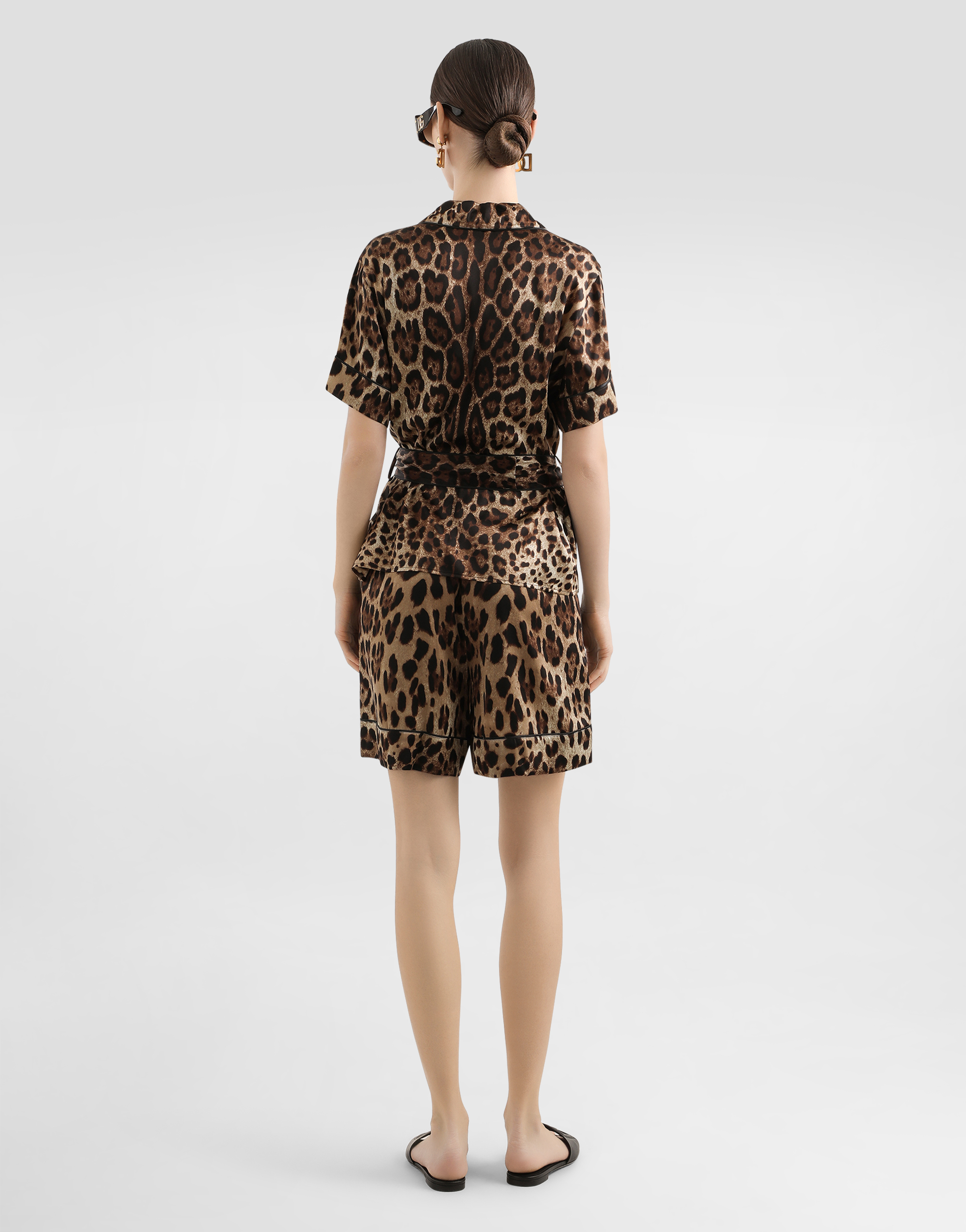 Dolce & Gabbana Dolce Gabbana Leopard-printed Elasticated Waistband Shorts In Animal Print