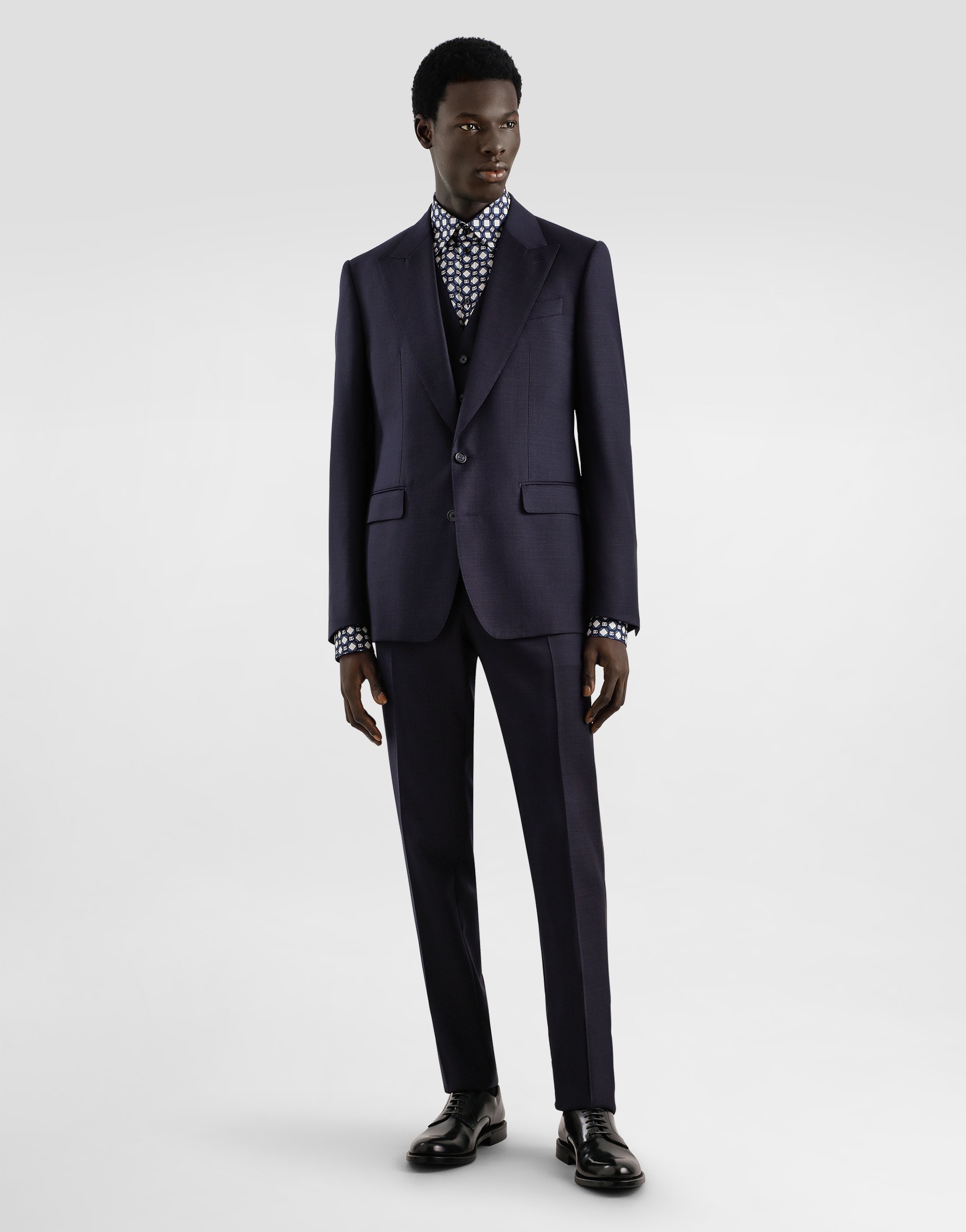 Single-breasted micro-patterned wool suit