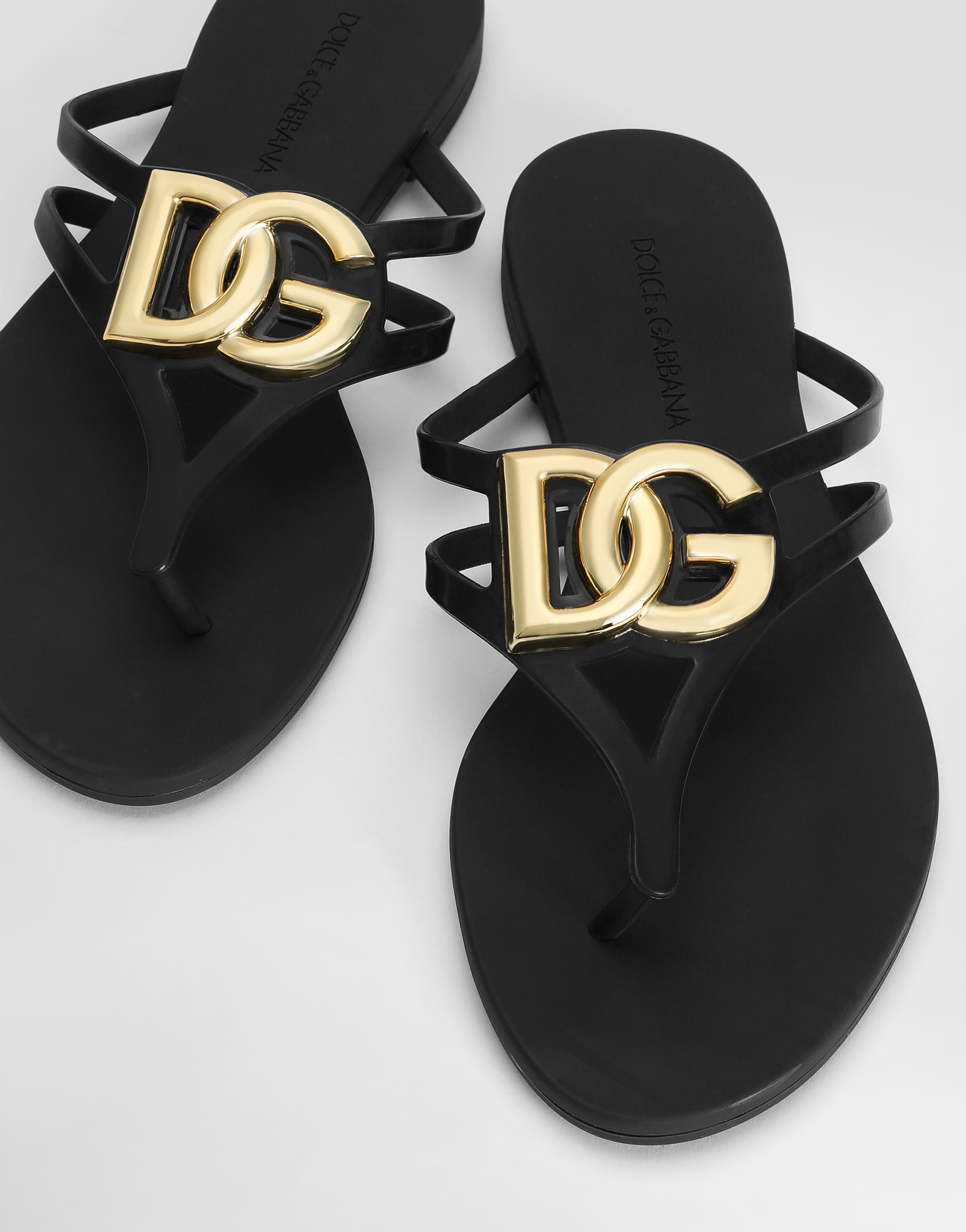 Dolce & Gabbana Women Black Thong Sandals With Logo Plaque On The Front In Rubber Woman