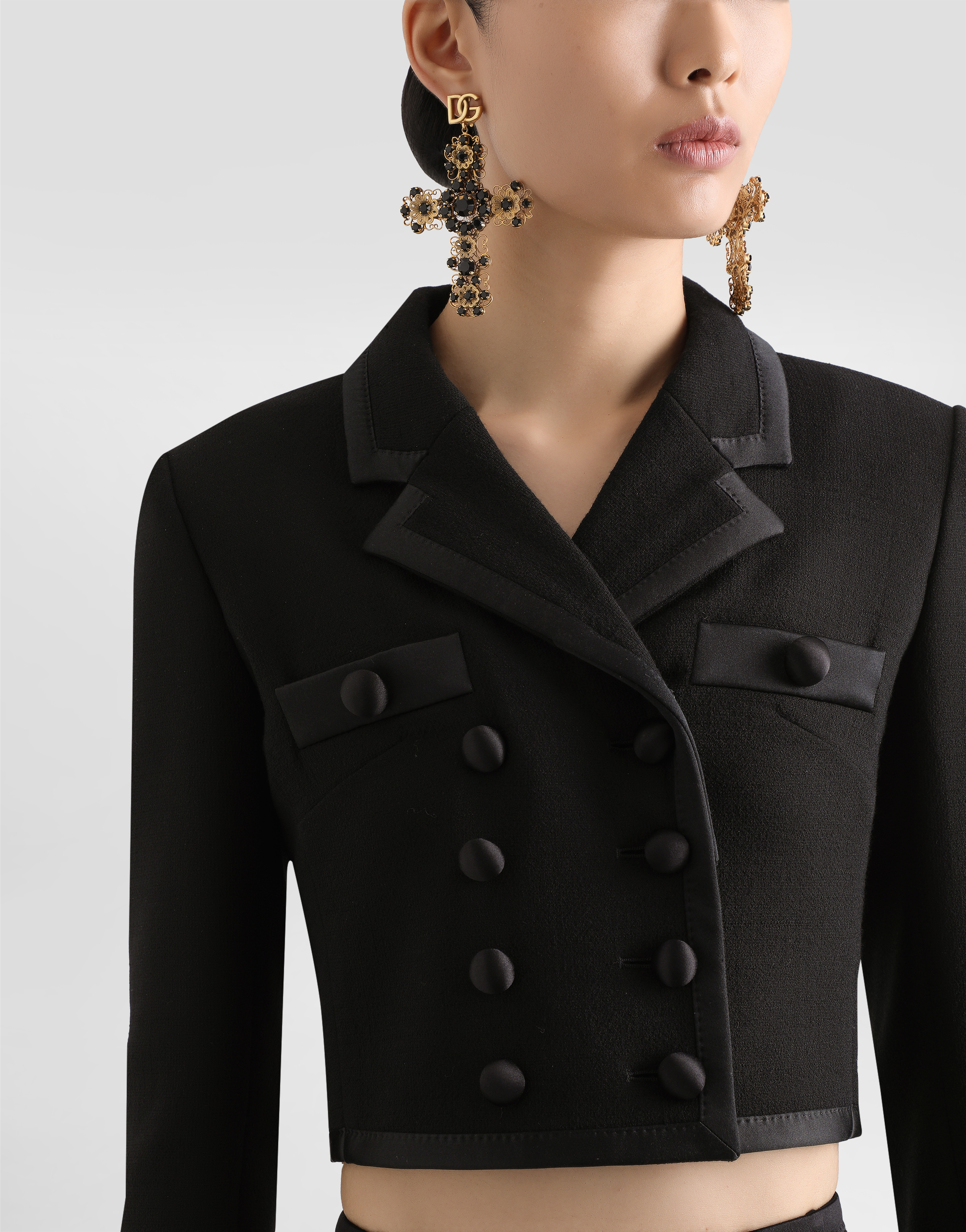 Dolce & Gabbana Short Double-breasted Wool Crepe Jacket In Black