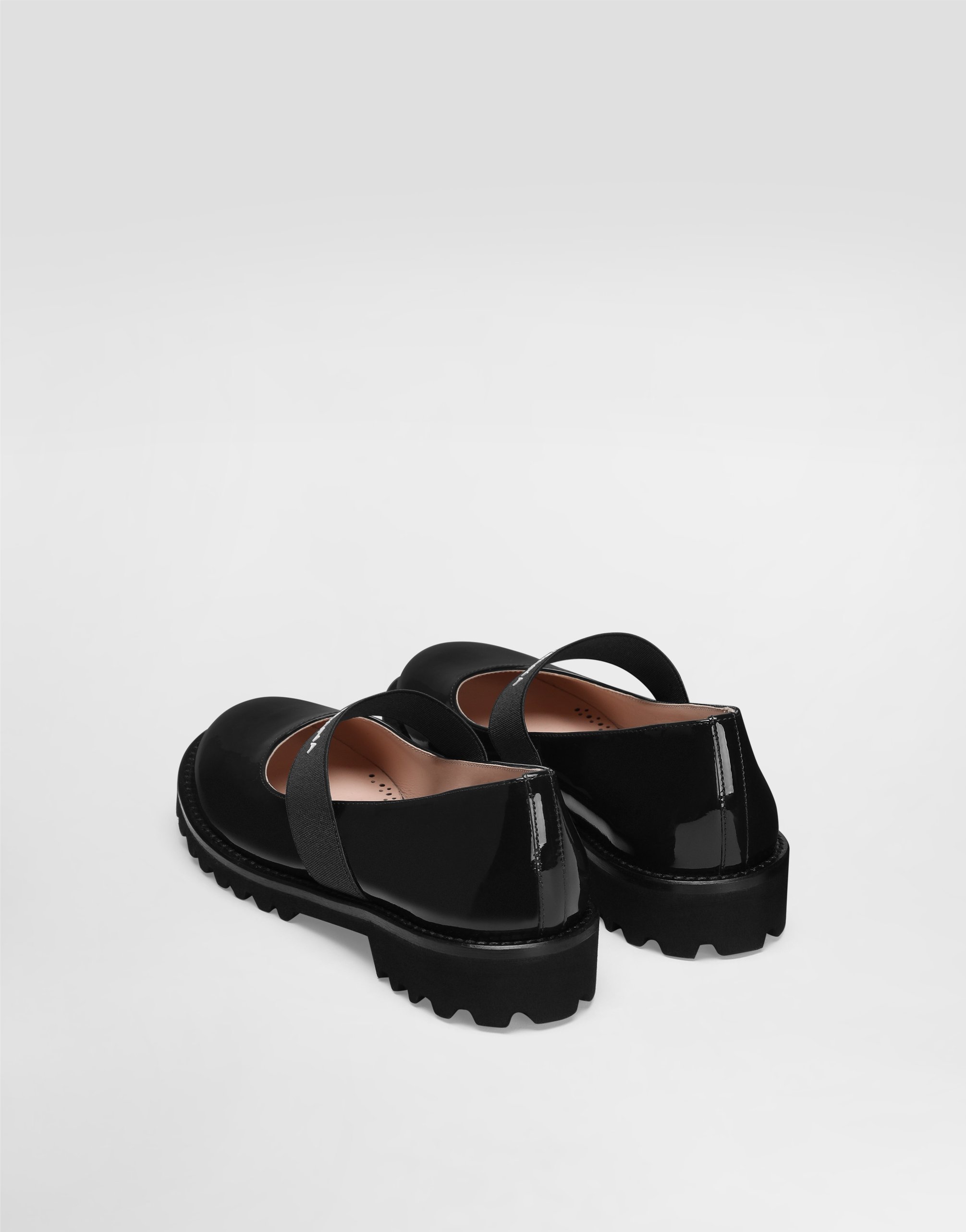 Patent leather ballet flats with elastic