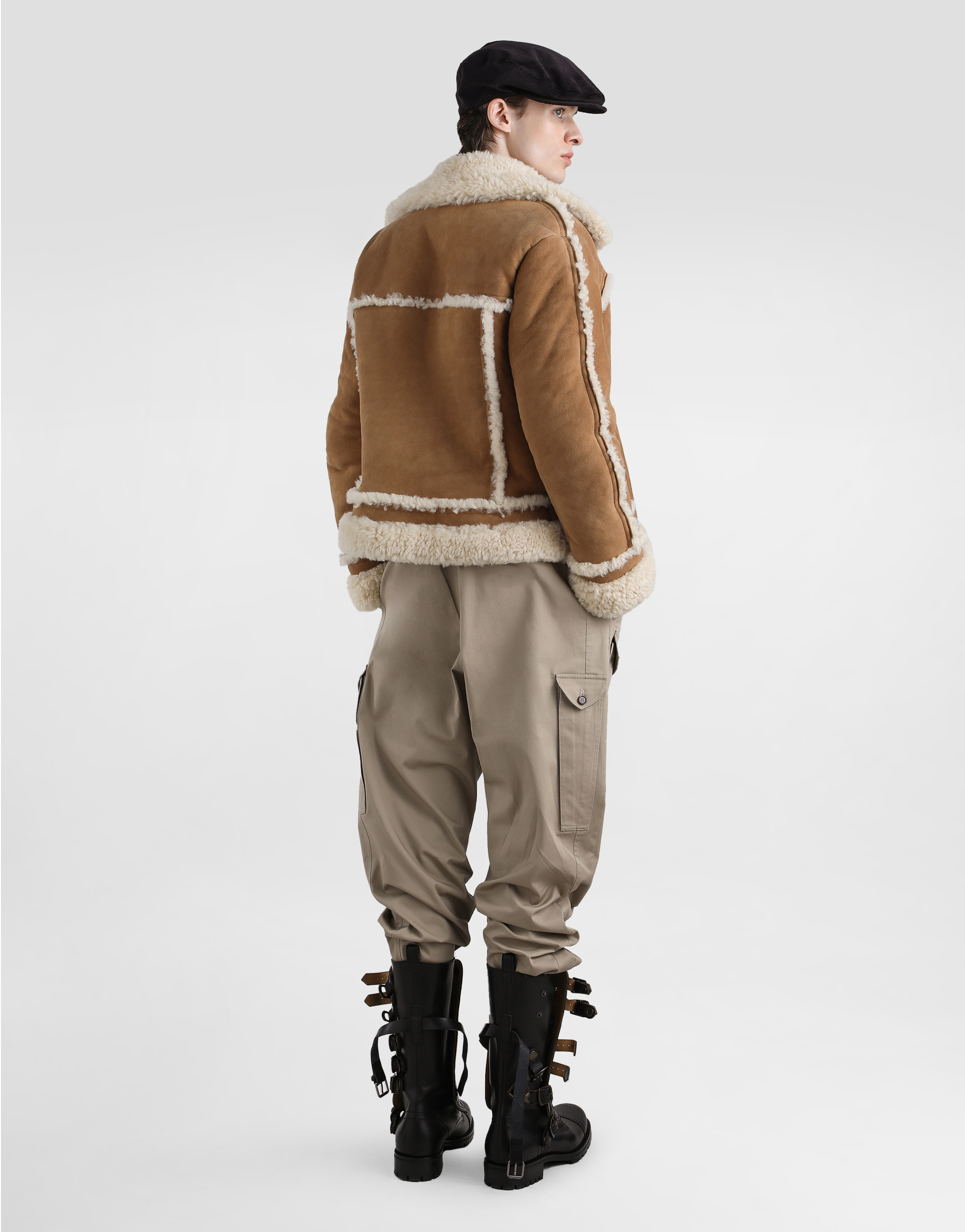 Fine-gauge wool crew neck pullover