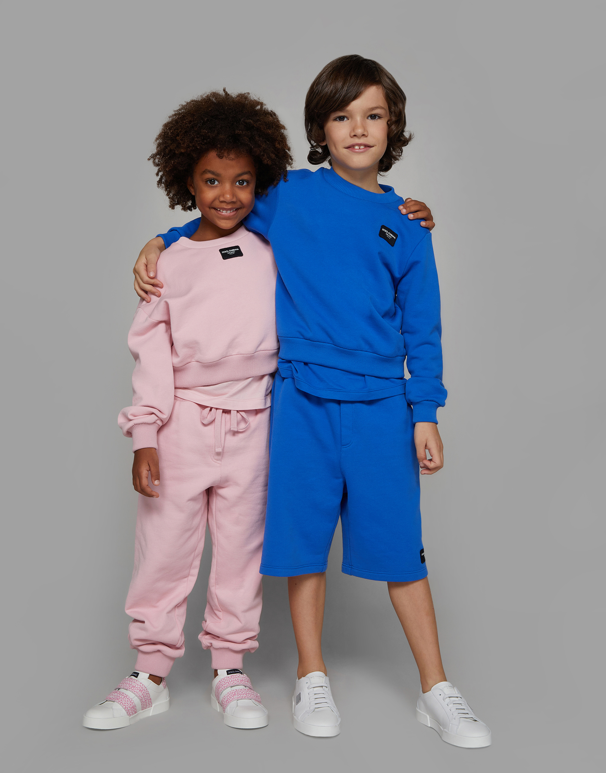 Jersey jogging pants with logo patch