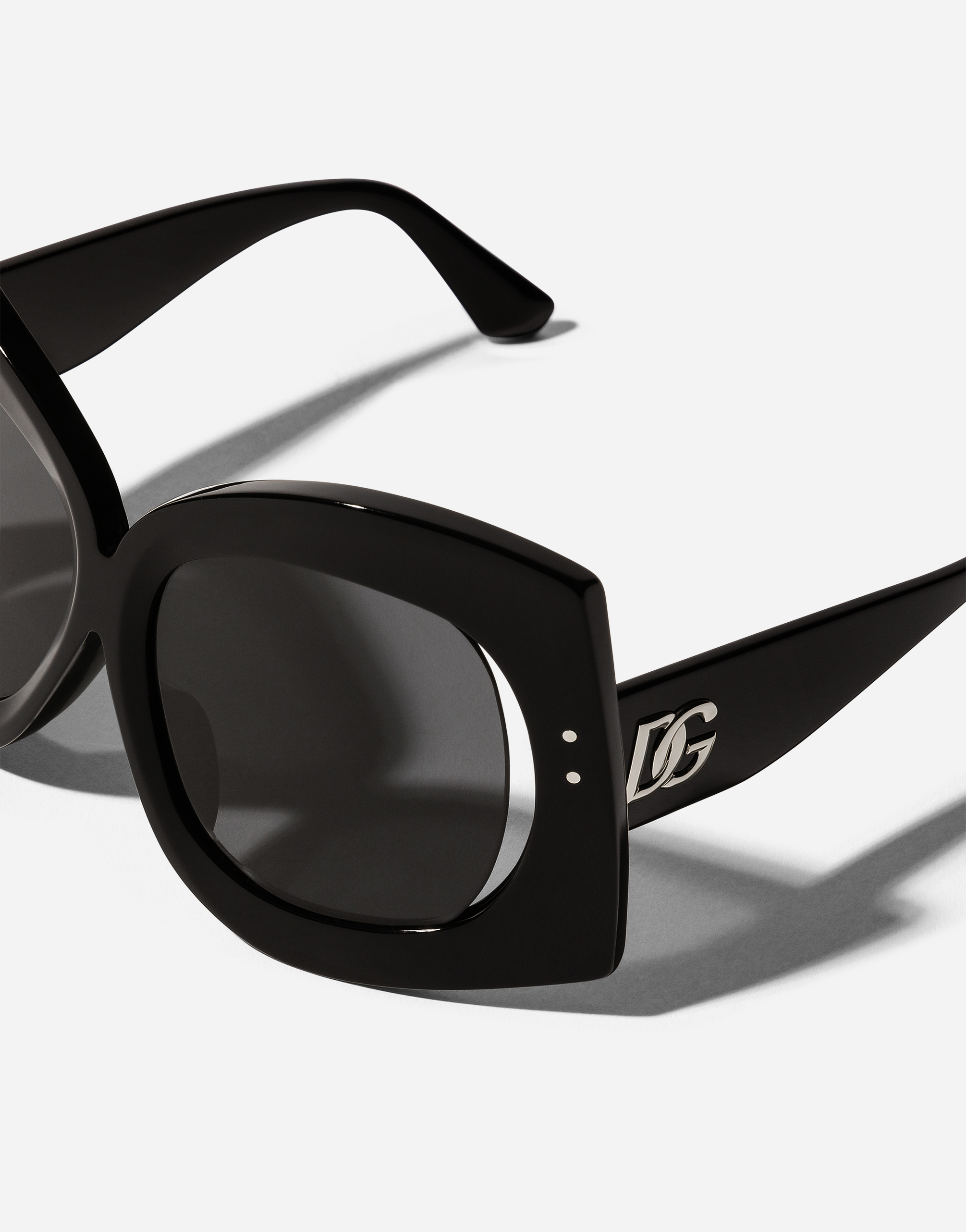 Dolce & Gabbana Dg Crossed Sunglasses In Black