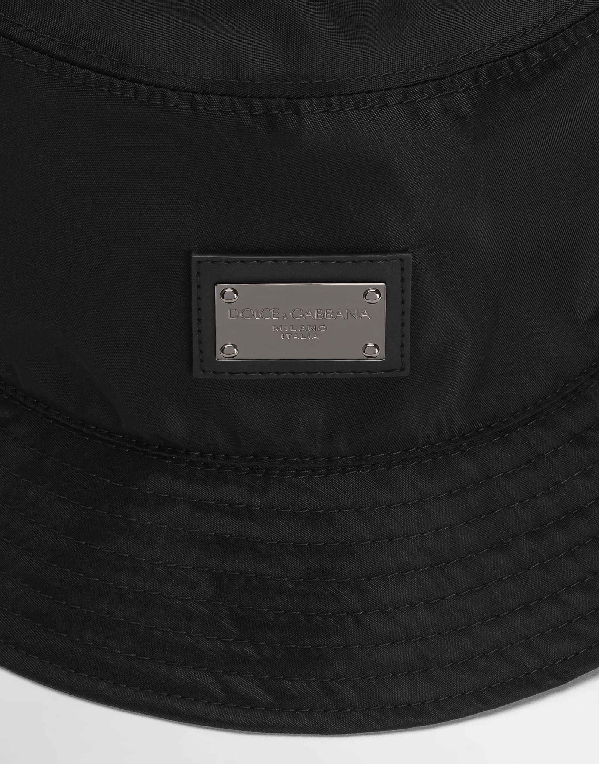 Nylon bucket hat with branded plate