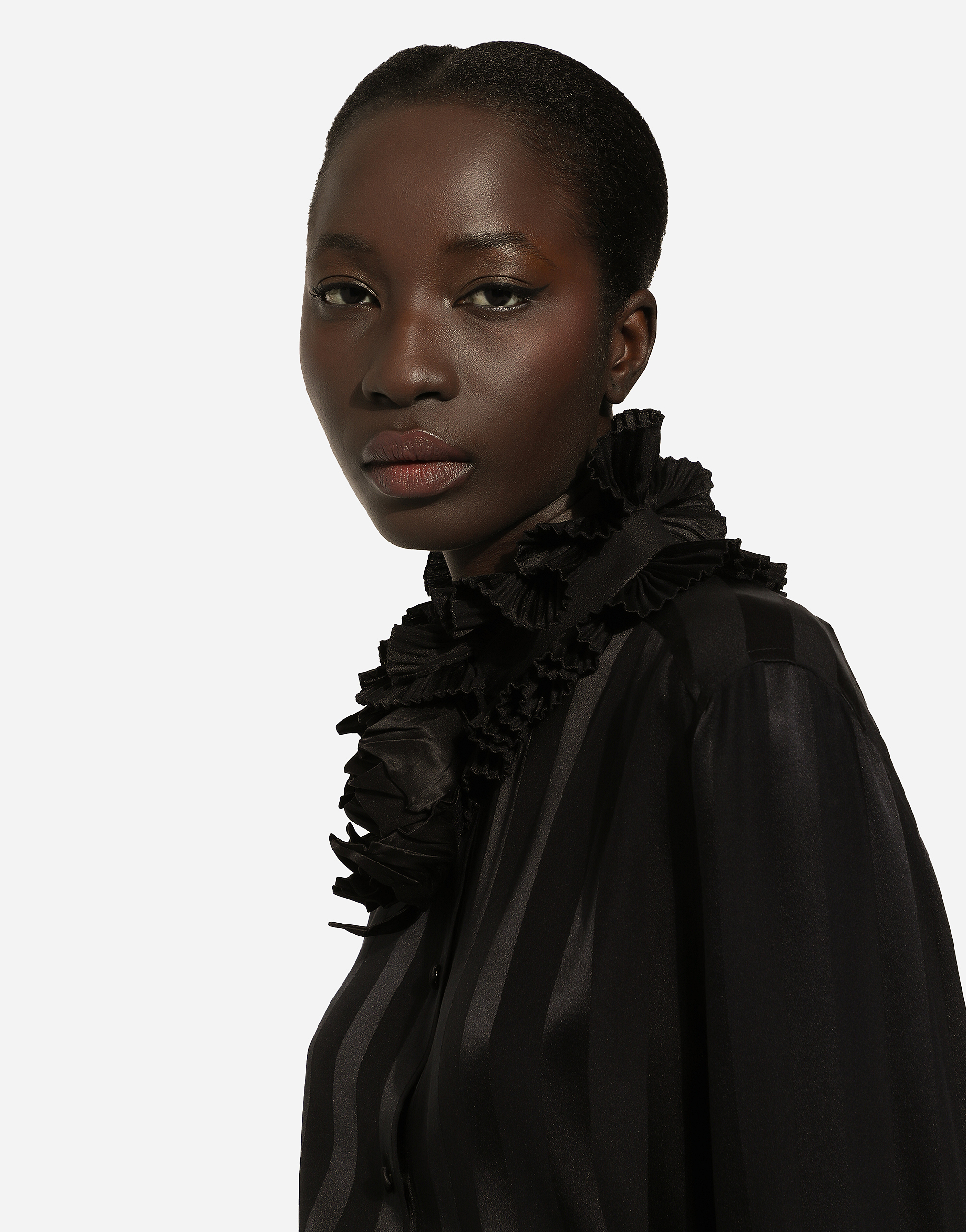 Silk jacquard shirt with pleated cuffs and collar