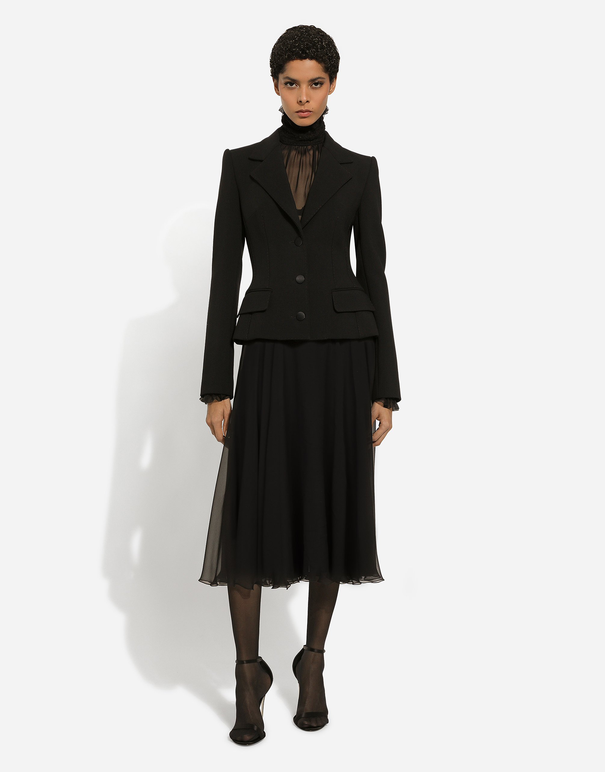 Dolce & Gabbana Silk Pleated Flared Skirt In ブラック
